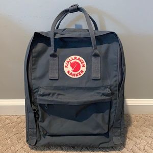 FJALLRAVEN WATER RESISTANT BACKPACK